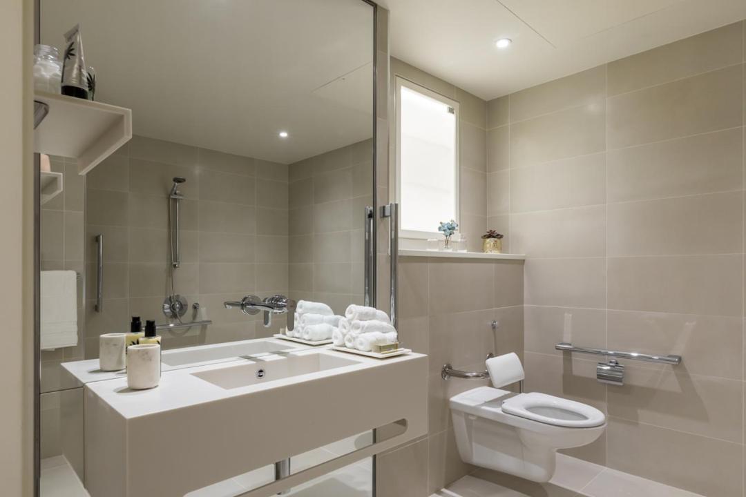 The Quarters Swiss Cottage London Bagian luar foto