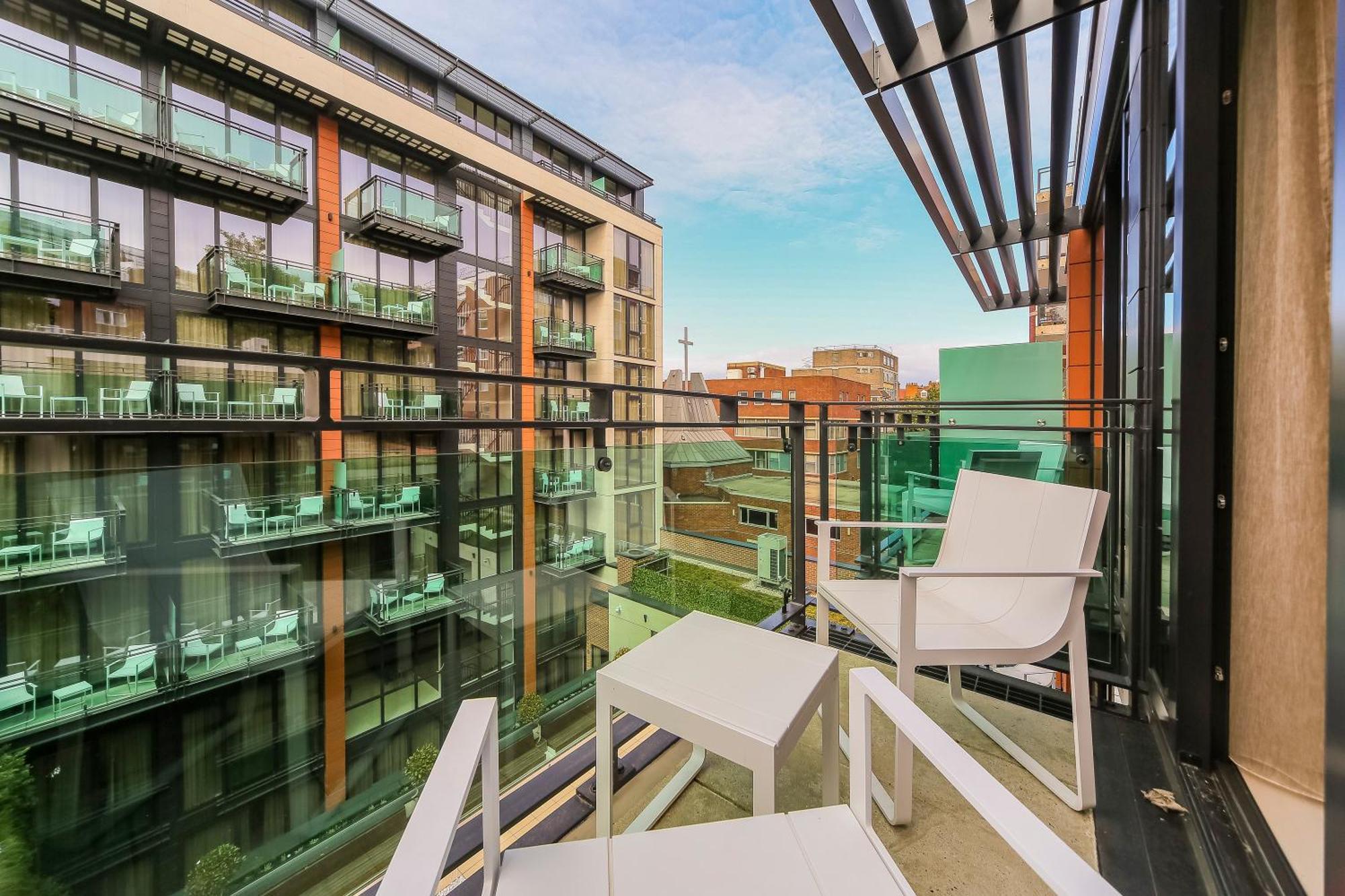 The Quarters Swiss Cottage London Bagian luar foto